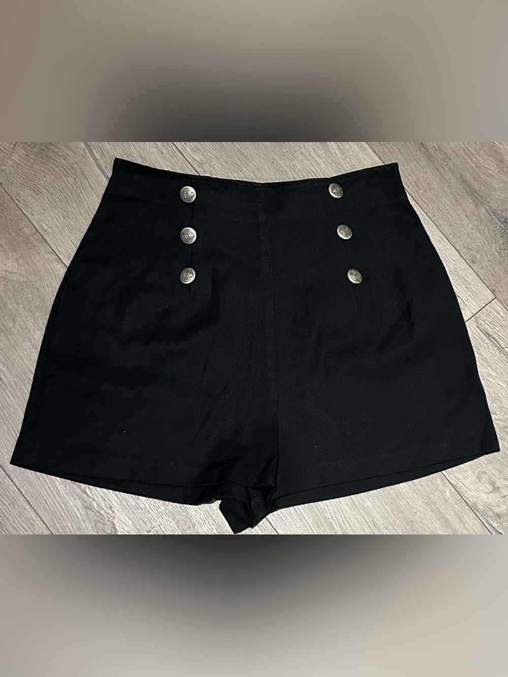 Vintage 90s High-Waist Black Sailor Shorts with Decorative Buttons